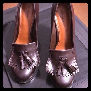 Loafer style pumps